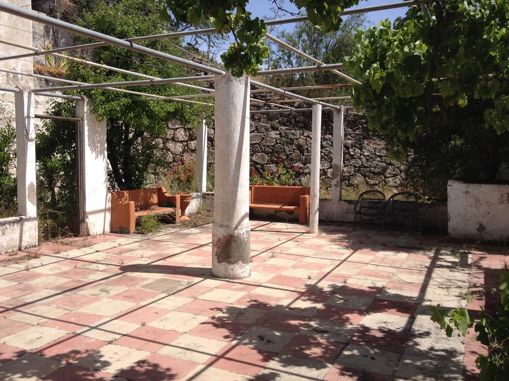 Casa Del Caminero En * Tejeda (Gran Canaria)